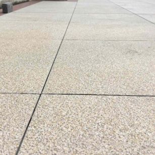 亳州 黄金麻花岗岩石板材荔枝面地面铺装效果