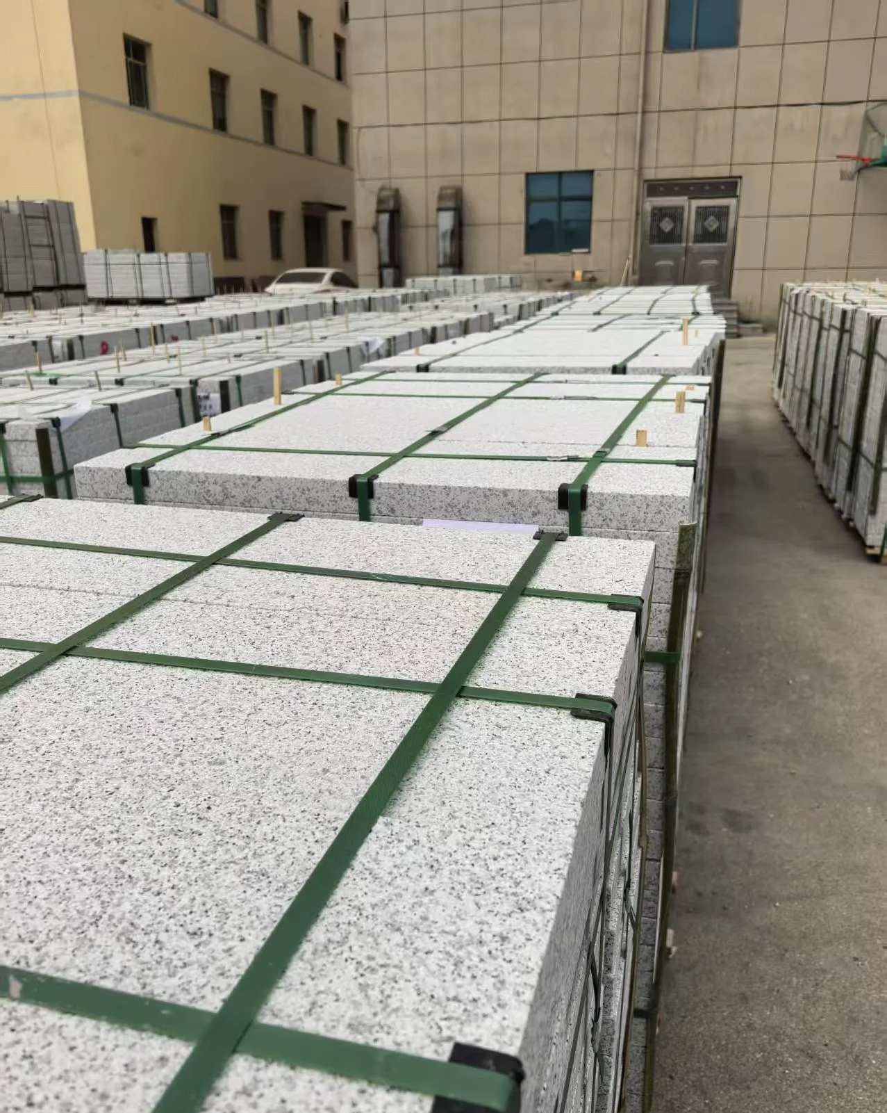 亳州 白麻花岗岩5.0公分荔枝面地铺石