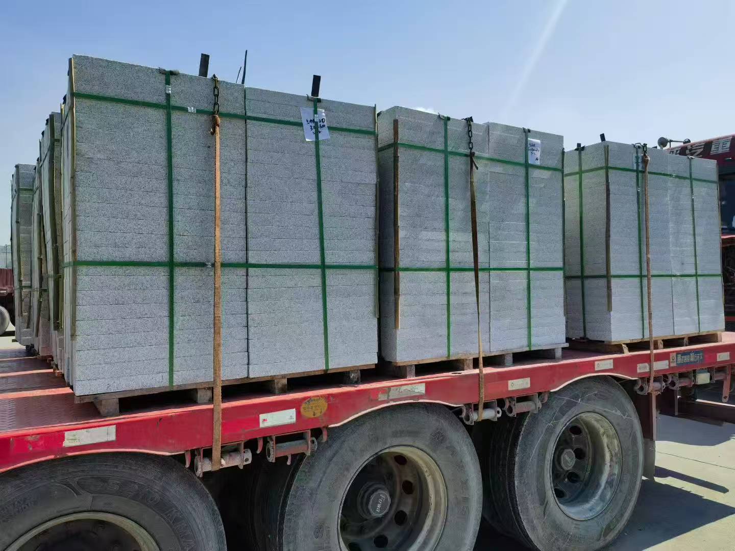 亳州芝麻白花岗岩出货日常地铺石