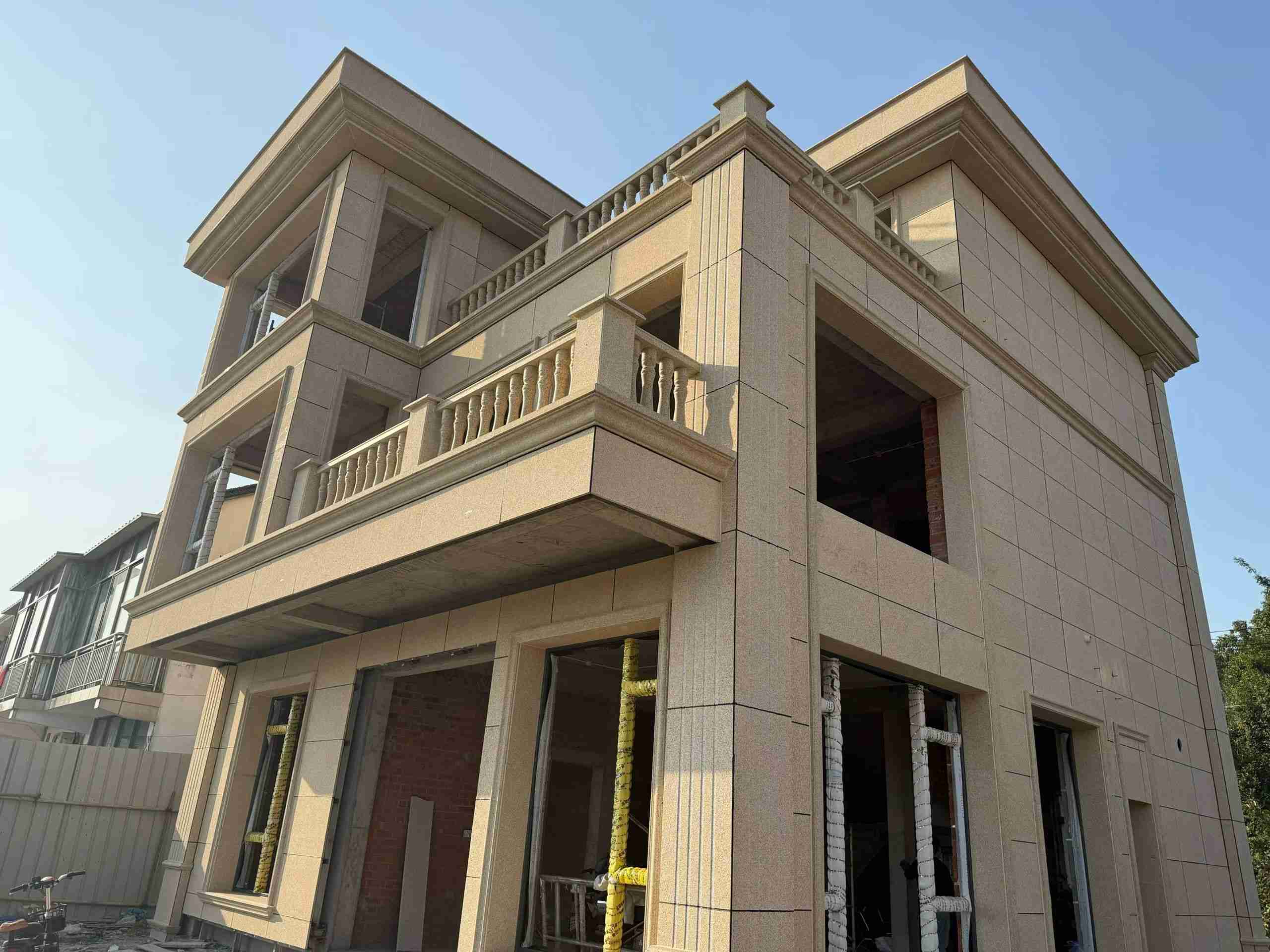 亳州 黄金麻花岗岩石材荔枝面外墙干挂效果展示