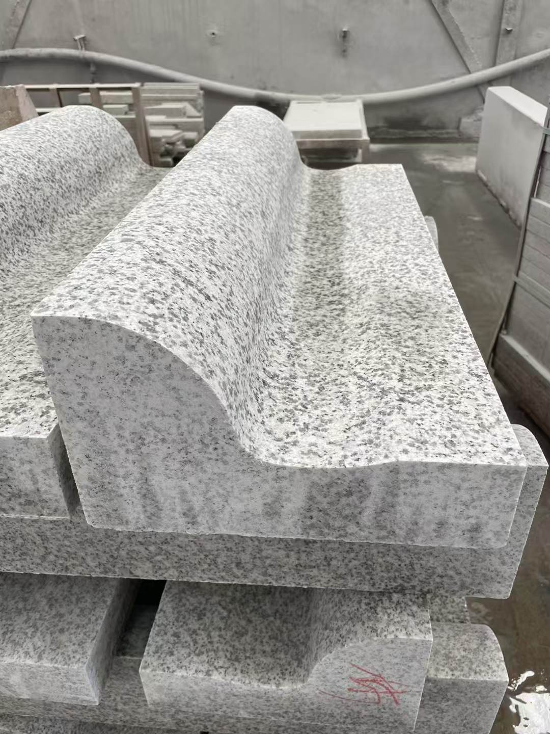 亳州 白麻花岗岩S型路沿石，路侧石，马路牙子等