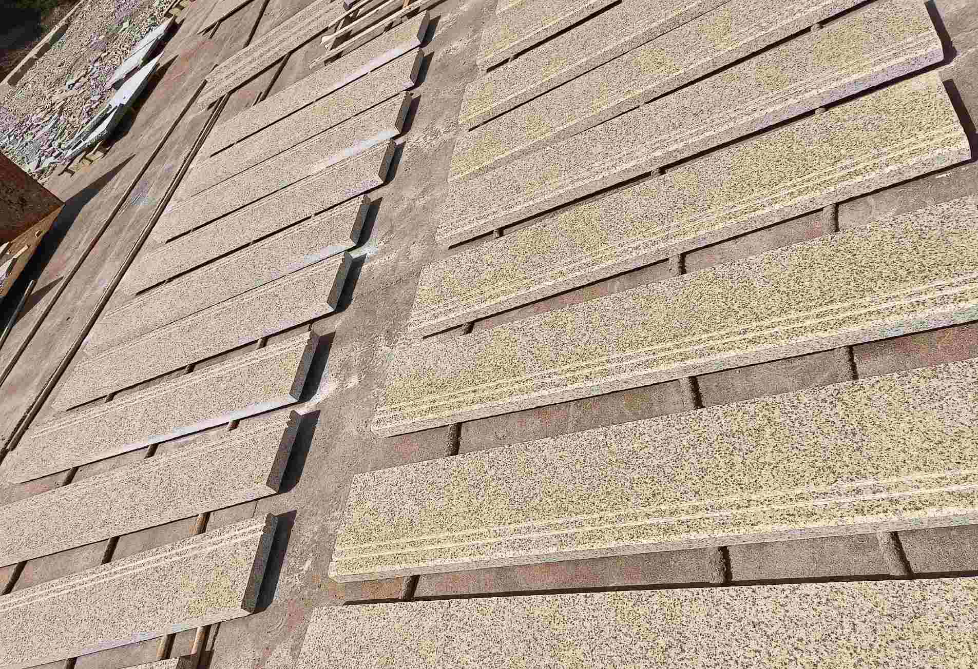 亳州 黄金麻花岗岩光面楼梯踏步