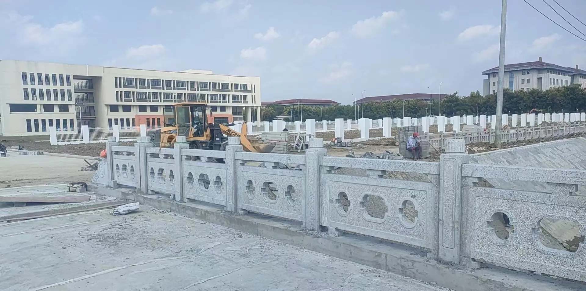 亳州 白麻花岗岩荔枝面河道栏杆